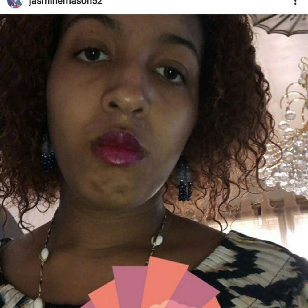 Meet your Posher, Jasmine